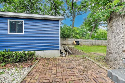 Tiny photo for 43173 N Lake Avenue, Antioch, IL 60002 (MLS # 12409397)