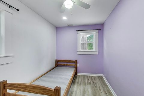 Tiny photo for 43173 N Lake Avenue, Antioch, IL 60002 (MLS # 12409397)