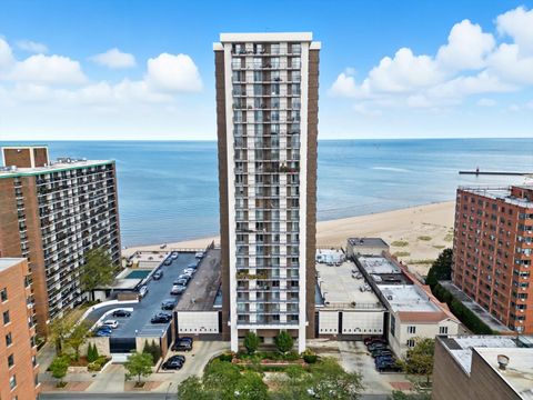 Tiny photo for 5855 N Sheridan Road #9F, Chicago, IL 60660 (MLS # 12486783)