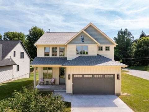 Photo of 326 Dodge Street, Leclaire, IA 52753 (MLS # 12749855)