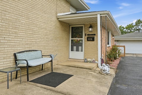 Tiny photo for 4328 WAGMAN Street, Oak Forest, IL 60452 (MLS # 12772334)