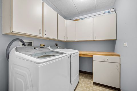 Tiny photo for 9118 W Elmwood Drive #3K, Niles, IL 60714 (MLS # 12607845)