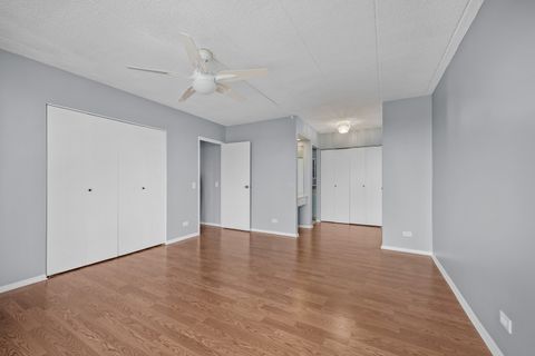 Tiny photo for 9118 W Elmwood Drive #3K, Niles, IL 60714 (MLS # 12607845)