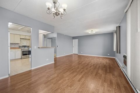 Tiny photo for 9118 W Elmwood Drive #3K, Niles, IL 60714 (MLS # 12607845)