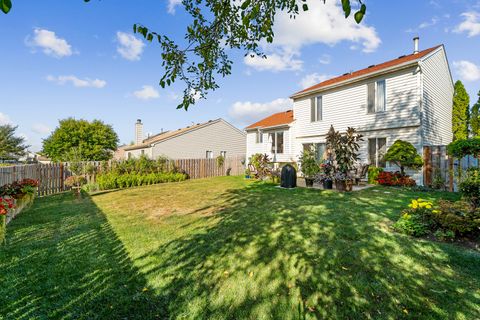 Tiny photo for 202 Parkwood Drive, Streamwood, IL 60107 (MLS # 12525234)