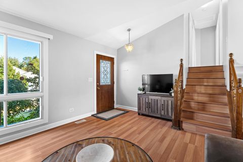 Tiny photo for 202 Parkwood Drive, Streamwood, IL 60107 (MLS # 12525234)