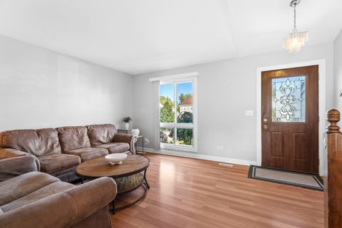 Tiny photo for 202 Parkwood Drive, Streamwood, IL 60107 (MLS # 12525234)