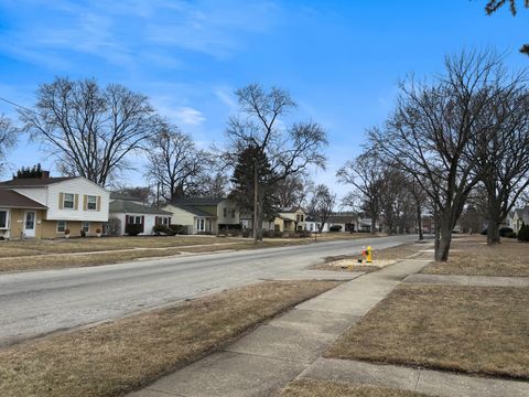 Tiny photo for 319 Merrill Avenue, Calumet City, IL 60409 (MLS # 12621982)