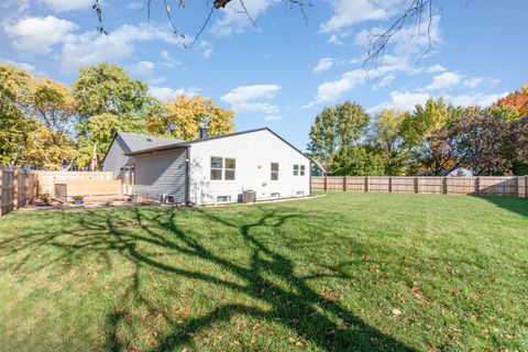 Tiny photo for 22 Sherwick Road, Oswego, IL 60543 (MLS # 12508208)