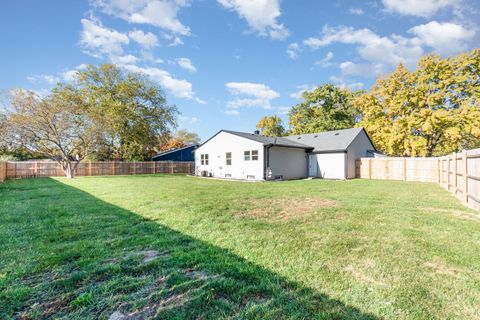 Tiny photo for 22 Sherwick Road, Oswego, IL 60543 (MLS # 12508208)