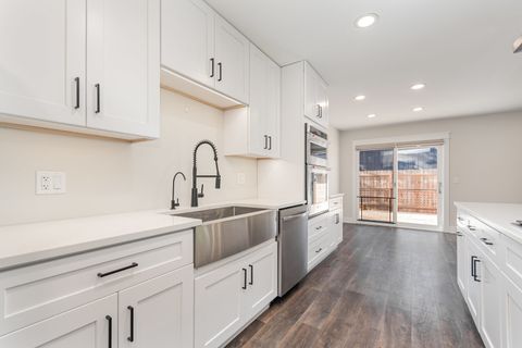 Tiny photo for 22 Sherwick Road, Oswego, IL 60543 (MLS # 12508208)