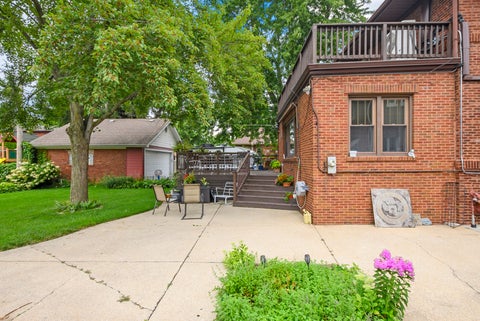 Tiny photo for 10024 S Leavitt Street, Chicago, IL 60643 (MLS # 12729714)