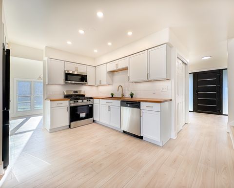 Tiny photo for 18013 Park Avenue, Lansing, IL 60438 (MLS # 12669959)