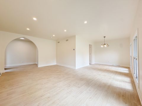 Tiny photo for 18013 Park Avenue, Lansing, IL 60438 (MLS # 12669959)