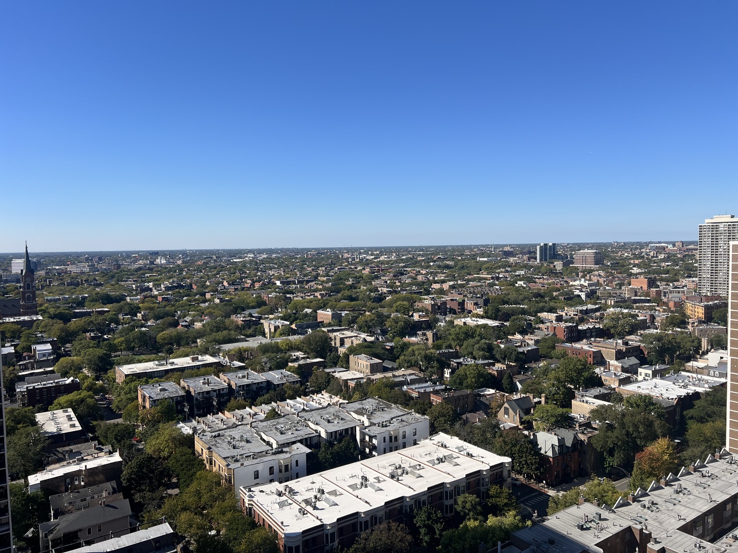 1660 N LASALLE Drive 2606
