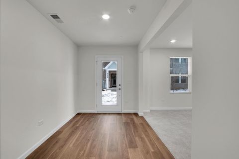 Tiny photo for 6275 Sandbelt Drive, Woodridge, IL 60517 (MLS # 12587651)