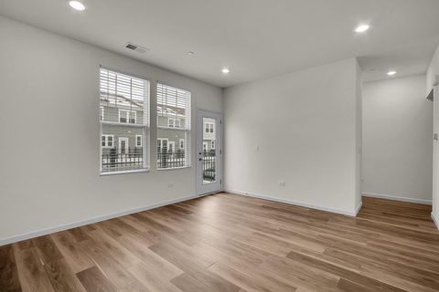 Tiny photo for 6275 Sandbelt Drive, Woodridge, IL 60517 (MLS # 12587651)