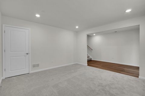 Tiny photo for 6275 Sandbelt Drive, Woodridge, IL 60517 (MLS # 12587651)