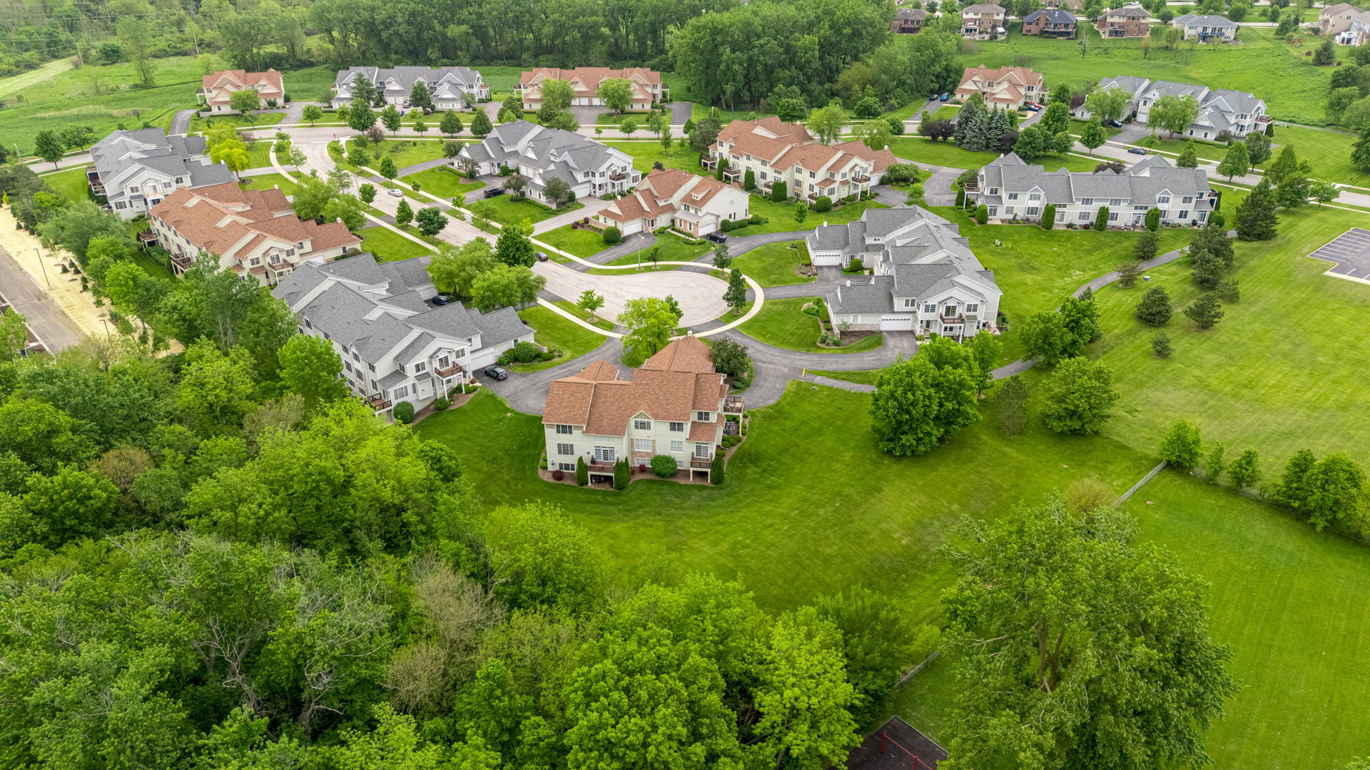 8674 Saddlebred Court
