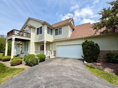 Photo of 8674 Saddlebred Court, Frankfort, IL 60423 (MLS # 12639400)
