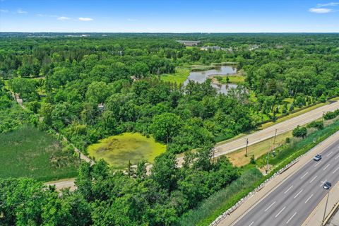 Tiny photo for 600 Riverwoods Road, Mettawa, IL 60045 (MLS # 12404391)