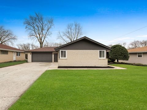 Tiny photo for 1011 Maitland Drive, Lockport, IL 60441 (MLS # 12610551)