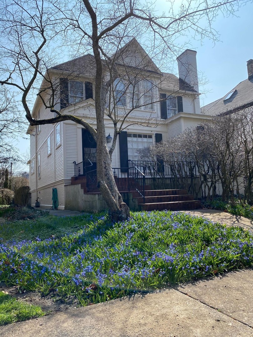725 Michigan Avenue