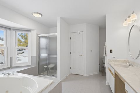 Tiny photo for 62 S Fiore Parkway, Vernon Hills, IL 60061 (MLS # 12492080)