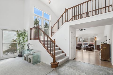 Tiny photo for 62 S Fiore Parkway, Vernon Hills, IL 60061 (MLS # 12492080)