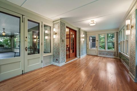 Tiny photo for 141 Kenilworth Avenue, Kenilworth, IL 60043 (MLS # 12488918)