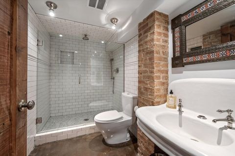 Tiny photo for 141 Kenilworth Avenue, Kenilworth, IL 60043 (MLS # 12488918)