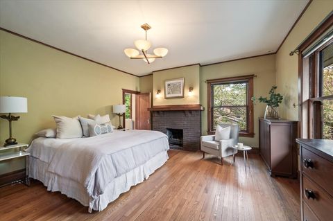 Tiny photo for 141 Kenilworth Avenue, Kenilworth, IL 60043 (MLS # 12488918)