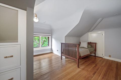 Tiny photo for 141 Kenilworth Avenue, Kenilworth, IL 60043 (MLS # 12488918)
