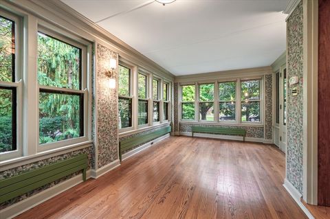 Tiny photo for 141 Kenilworth Avenue, Kenilworth, IL 60043 (MLS # 12488918)