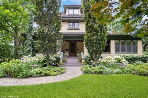 Tiny photo for 141 Kenilworth Avenue, Kenilworth, IL 60043 (MLS # 12488918)