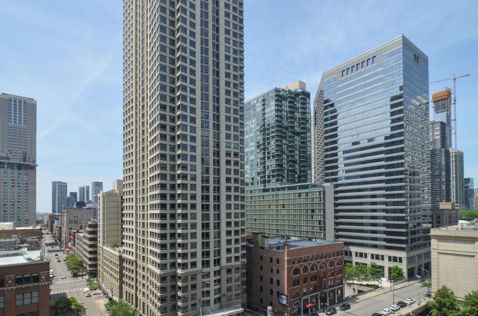 405 N Wabash Avenue 2203