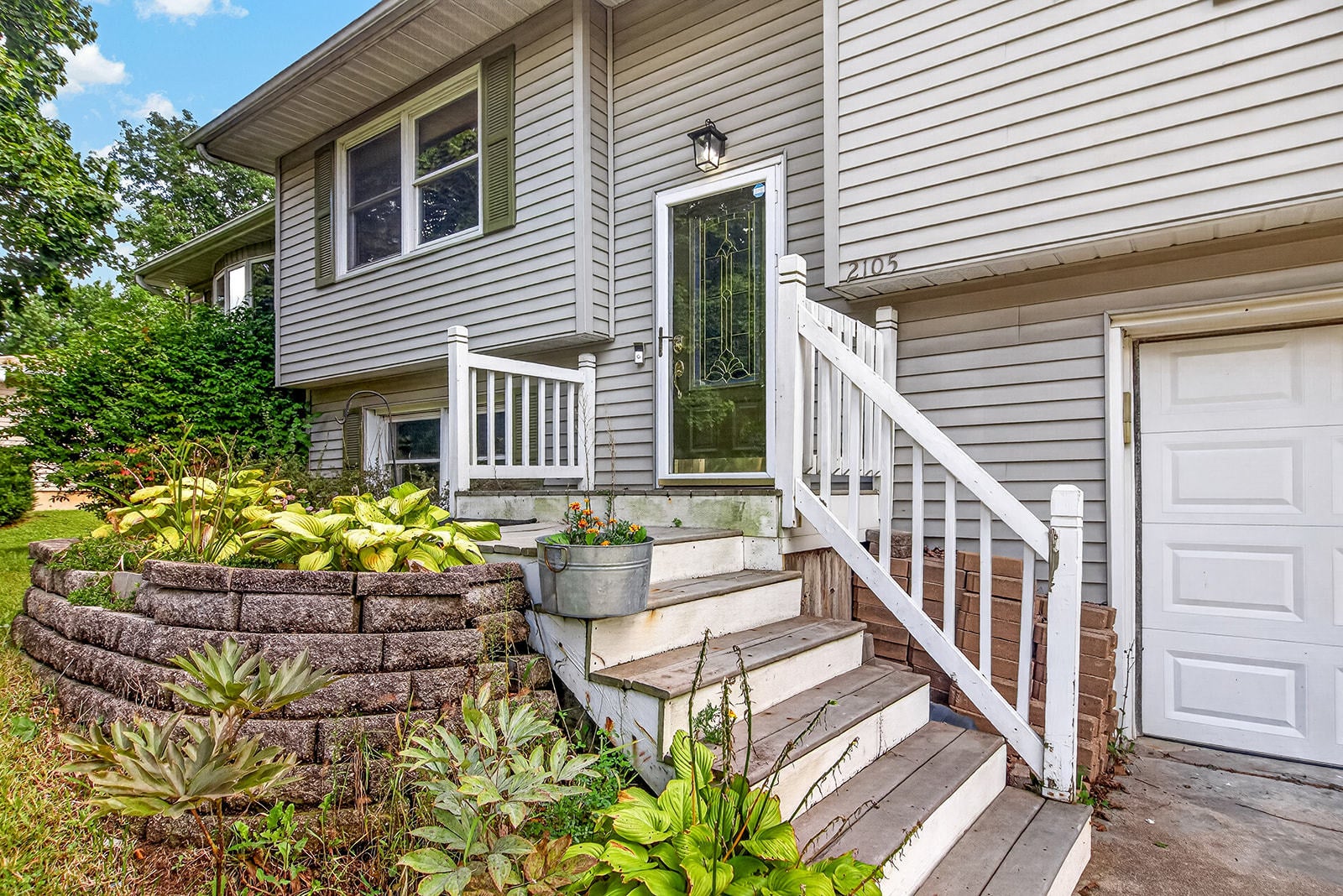 2105 W Bedford Road