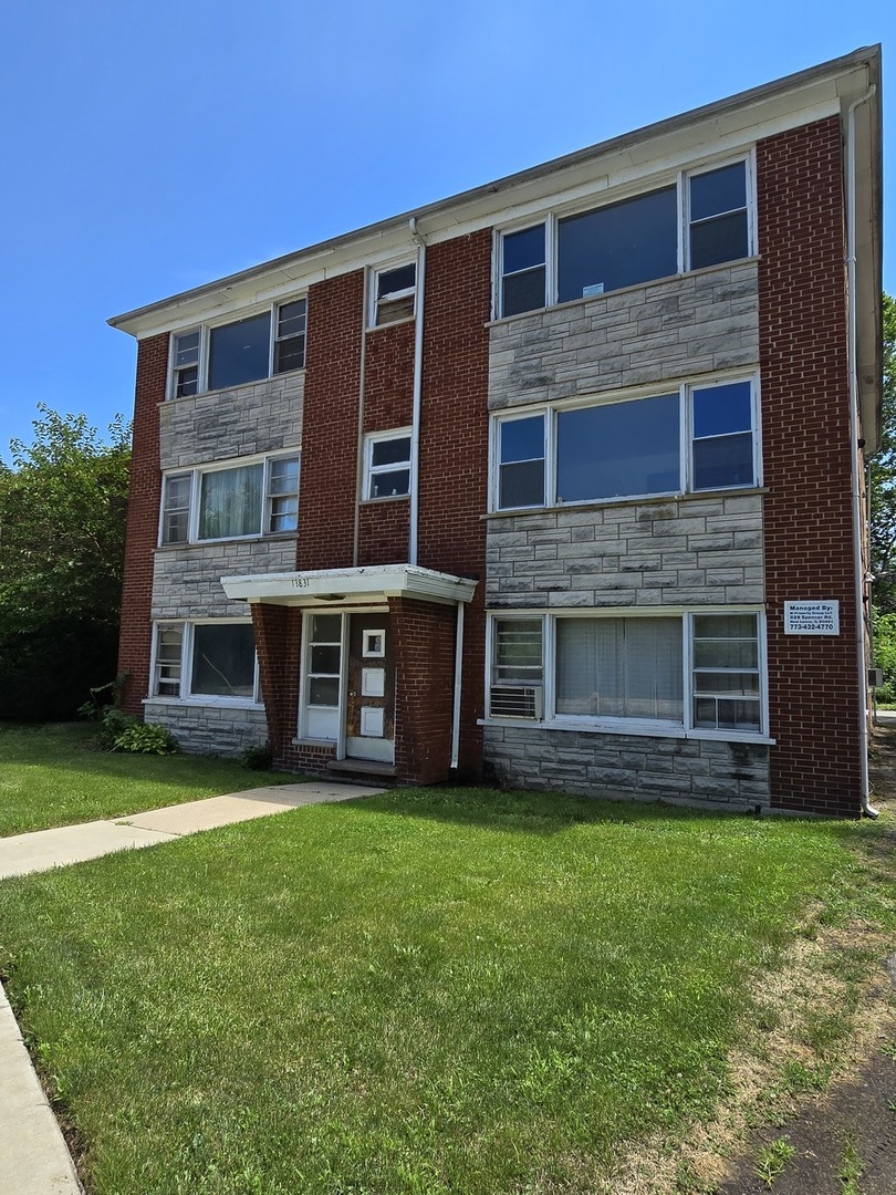 13831 S Illinois Street