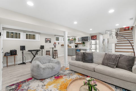 Tiny photo for 5047 W Winnemac Avenue, Chicago, IL 60630 (MLS # 12754500)