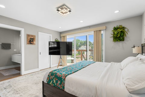 Tiny photo for 5047 W Winnemac Avenue, Chicago, IL 60630 (MLS # 12754500)