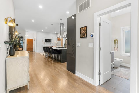 Tiny photo for 5047 W Winnemac Avenue, Chicago, IL 60630 (MLS # 12754500)