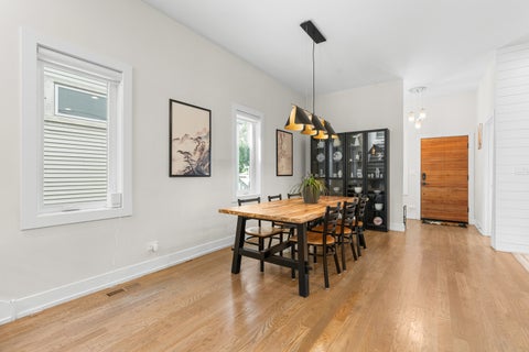 Tiny photo for 5047 W Winnemac Avenue, Chicago, IL 60630 (MLS # 12754500)