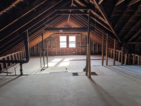 Tiny photo for 501 W 8TH Street, Davenport, IA 52803 (MLS # 12549326)