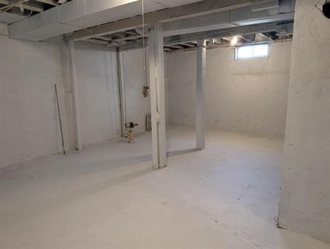 Tiny photo for 501 W 8TH Street, Davenport, IA 52803 (MLS # 12549326)