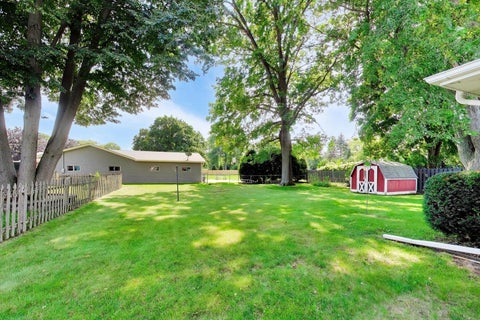 Tiny photo for 611 W Kimball Avenue, Woodstock, IL 60098 (MLS # 12719690)