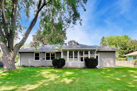 Tiny photo for 611 W Kimball Avenue, Woodstock, IL 60098 (MLS # 12719690)