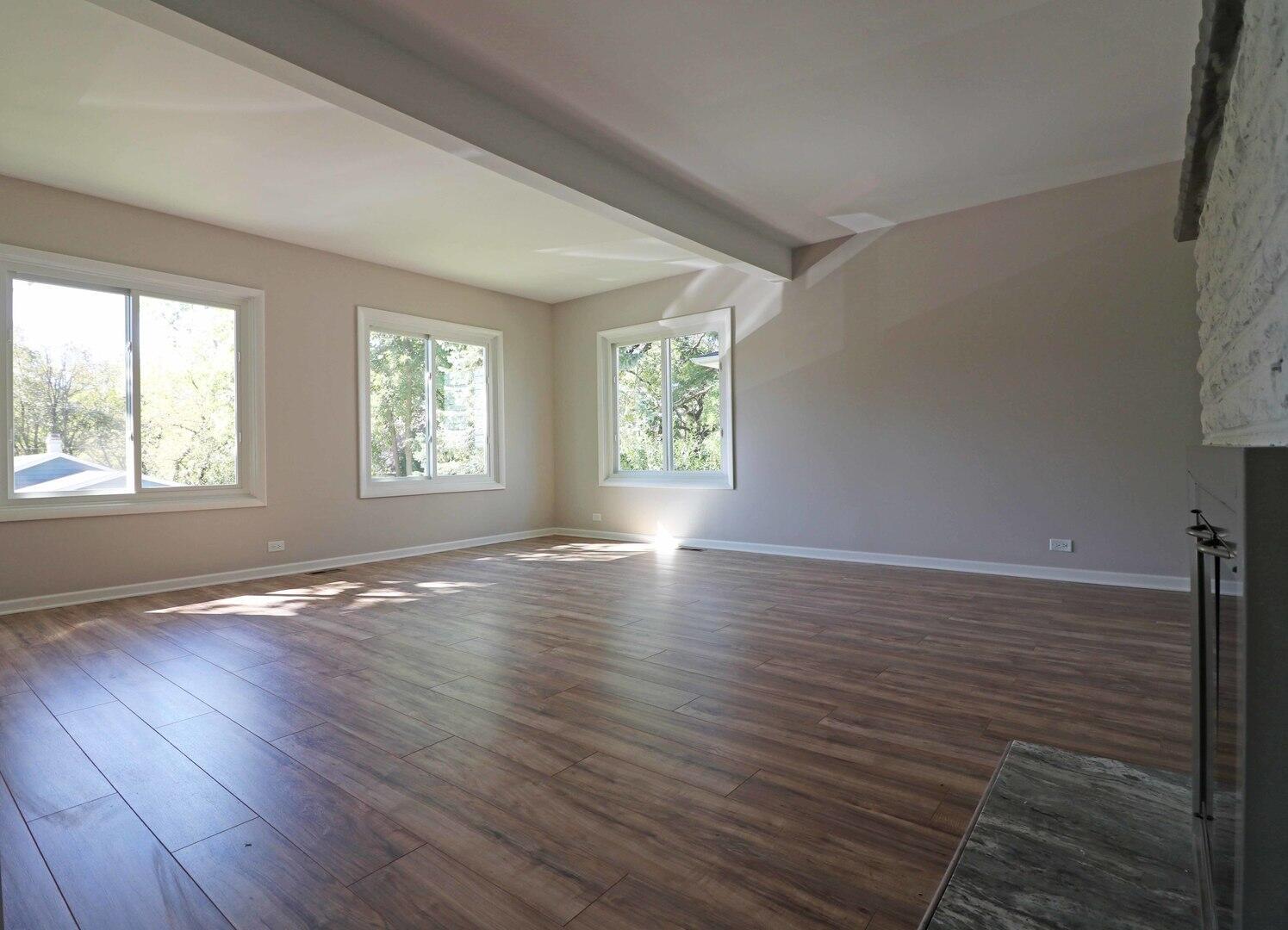19364 W Fairview Drive