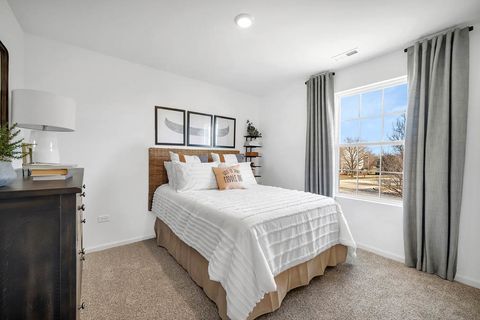 Tiny photo for 291 Charlestowne Lakes Drive, St. Charles, IL 60174 (MLS # 12419728)