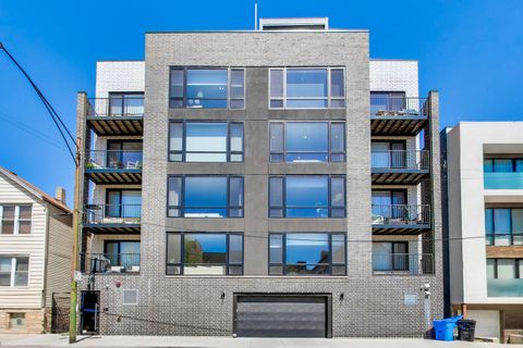 Photo of 1350 W Erie Street #4E, Chicago, IL 60642 (MLS # 12659331)