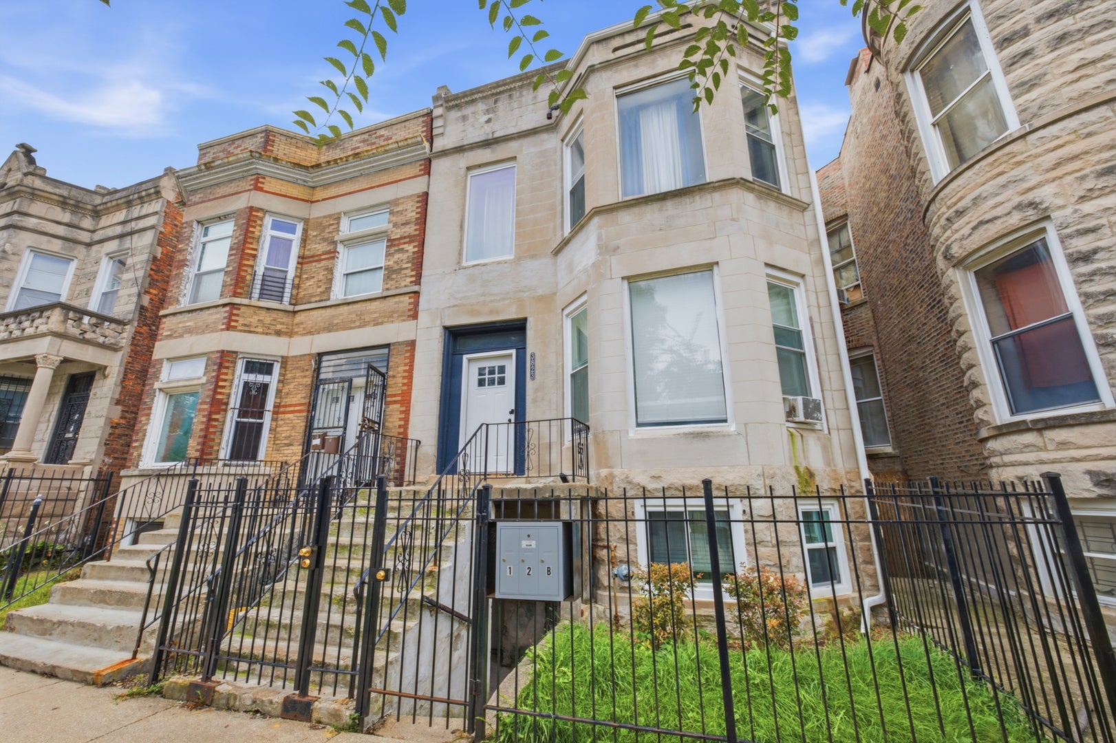 3823 W Lexington Street